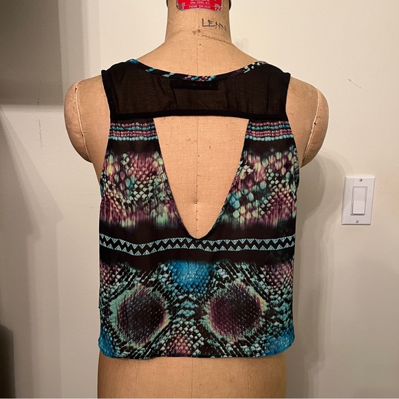 Multi Colored Abstract Snake Print Cropped Cut Out Tank Top - Picture 5 of 6